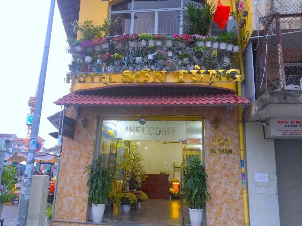 Khách sạn Son Tung - De Tham Street *